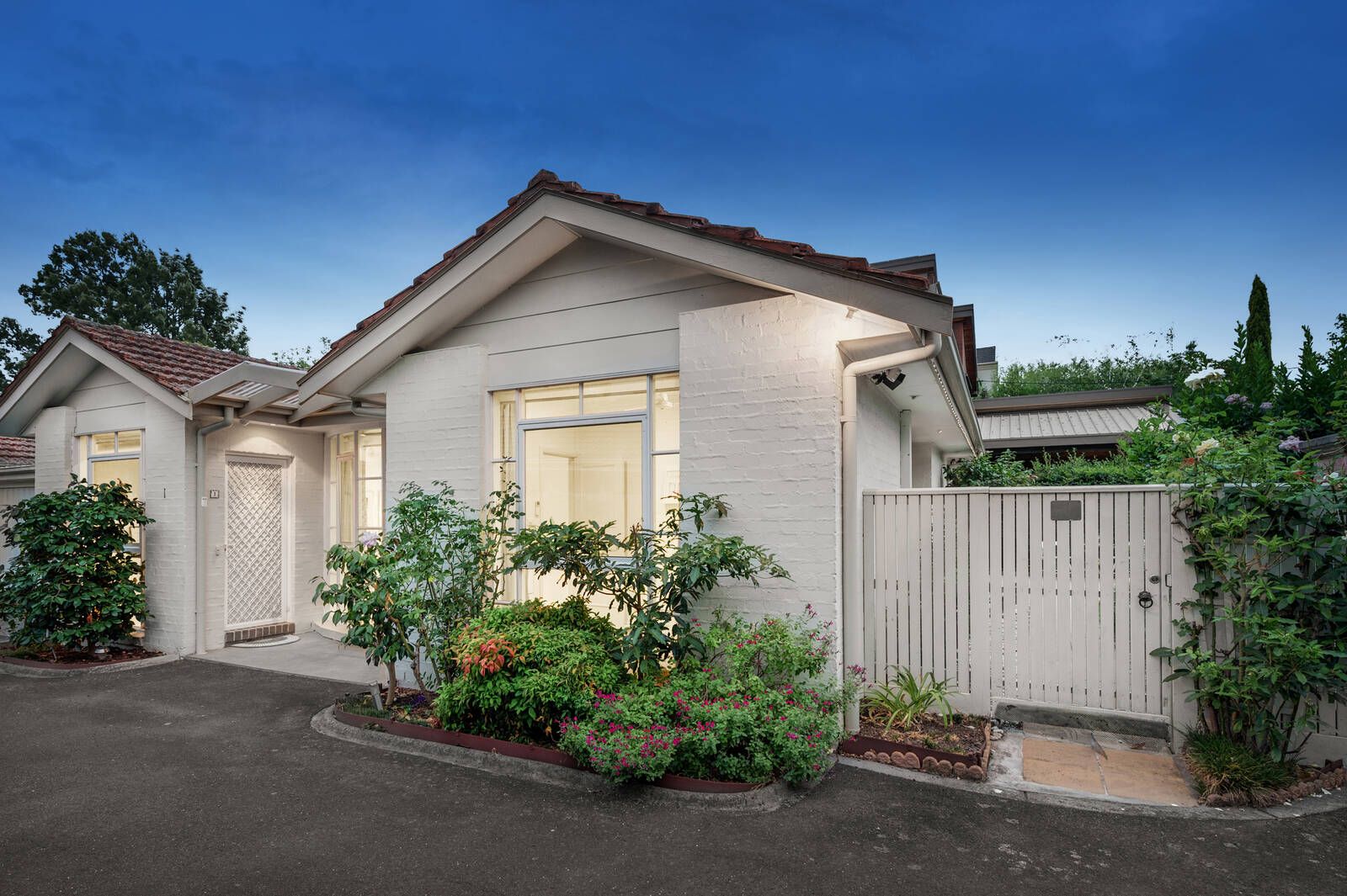 3 bedrooms Apartment / Unit / Flat in 1/21 Glencairn Avenue CAMBERWELL VIC, 3124