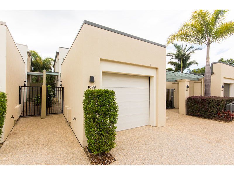 1099/1 The Cove Crescent, Carrara QLD 4211, Image 2