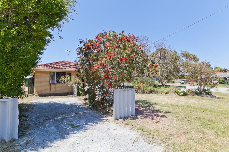 2 Denston Way, Girrawheen WA 6064, Image 1