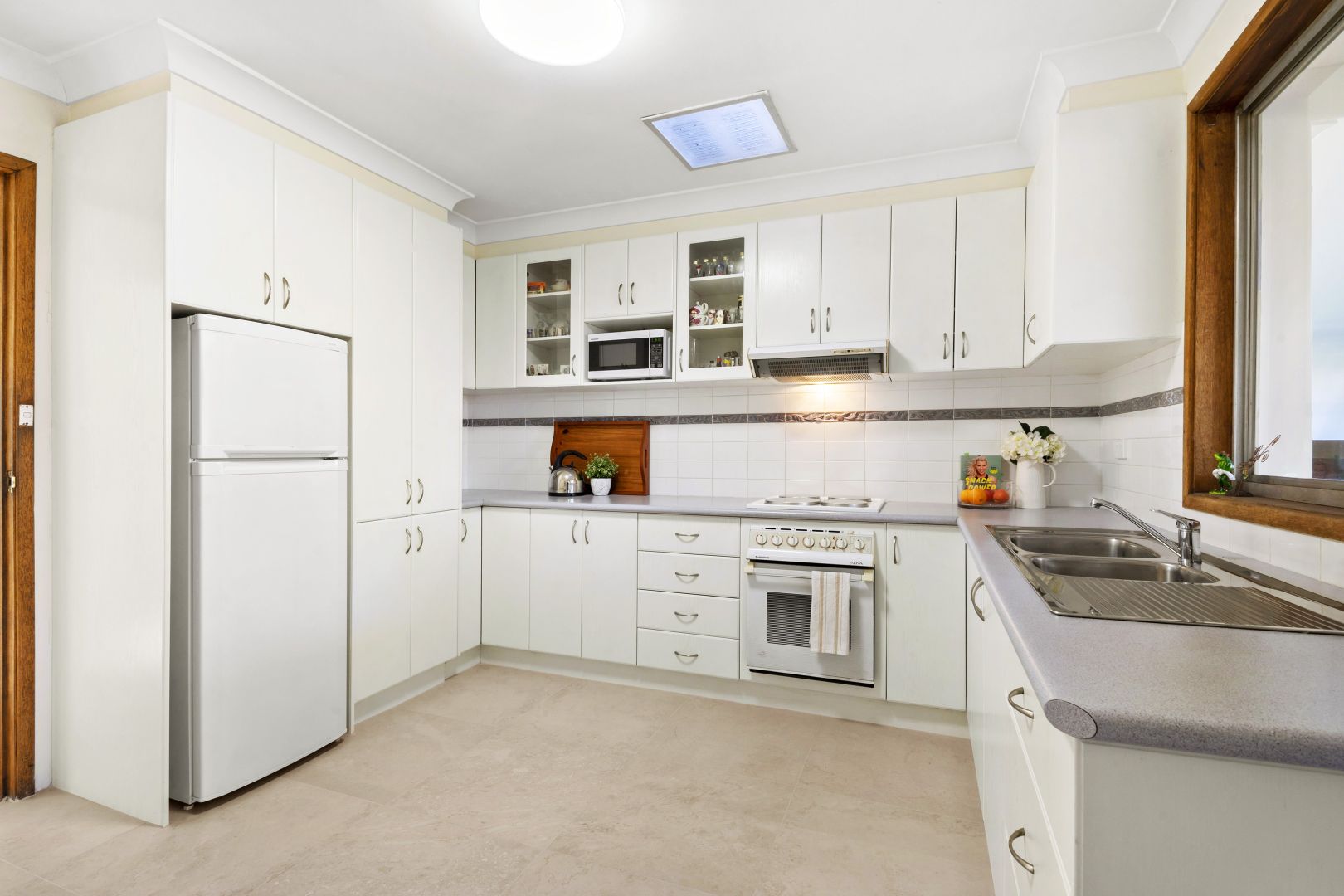 5 Spa Place, Prospect NSW 2148, Image 1