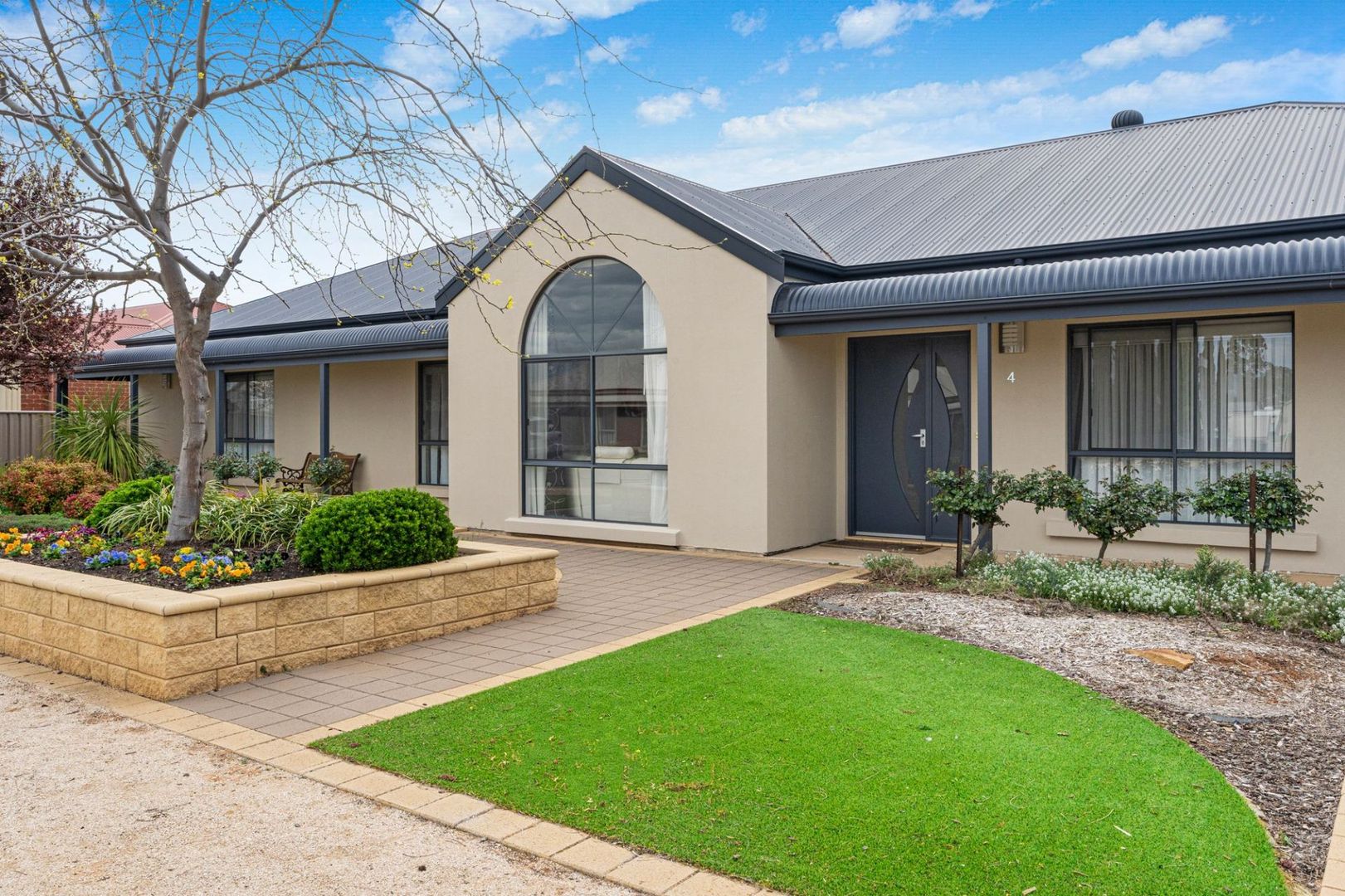 4 Stasinowsky Court, Loxton SA 5333, Image 1