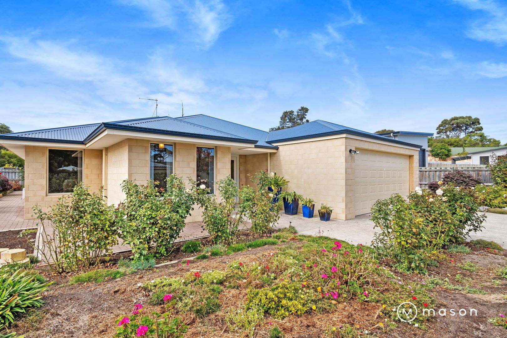 1 Magpie Cove, Little Grove WA 6330, Image 2