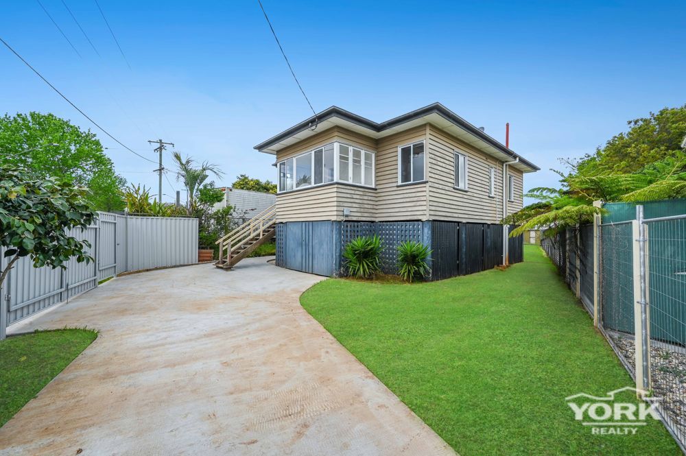 2 bedrooms House in 148 Jellicoe Street NORTH TOOWOOMBA QLD, 4350