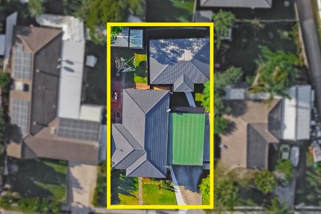Picture of 165 & 165a Banks Drive, ST CLAIR NSW 2759