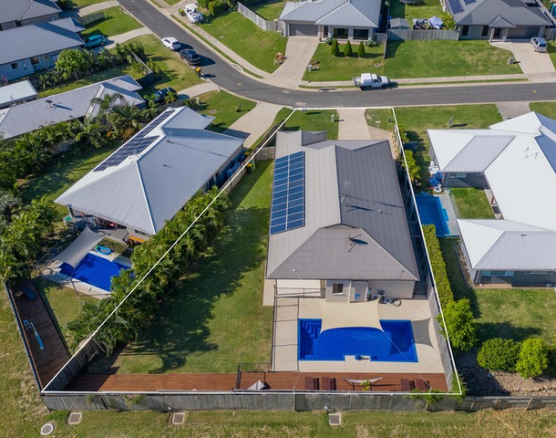 18 Pearl Street, Cannonvale QLD 4802