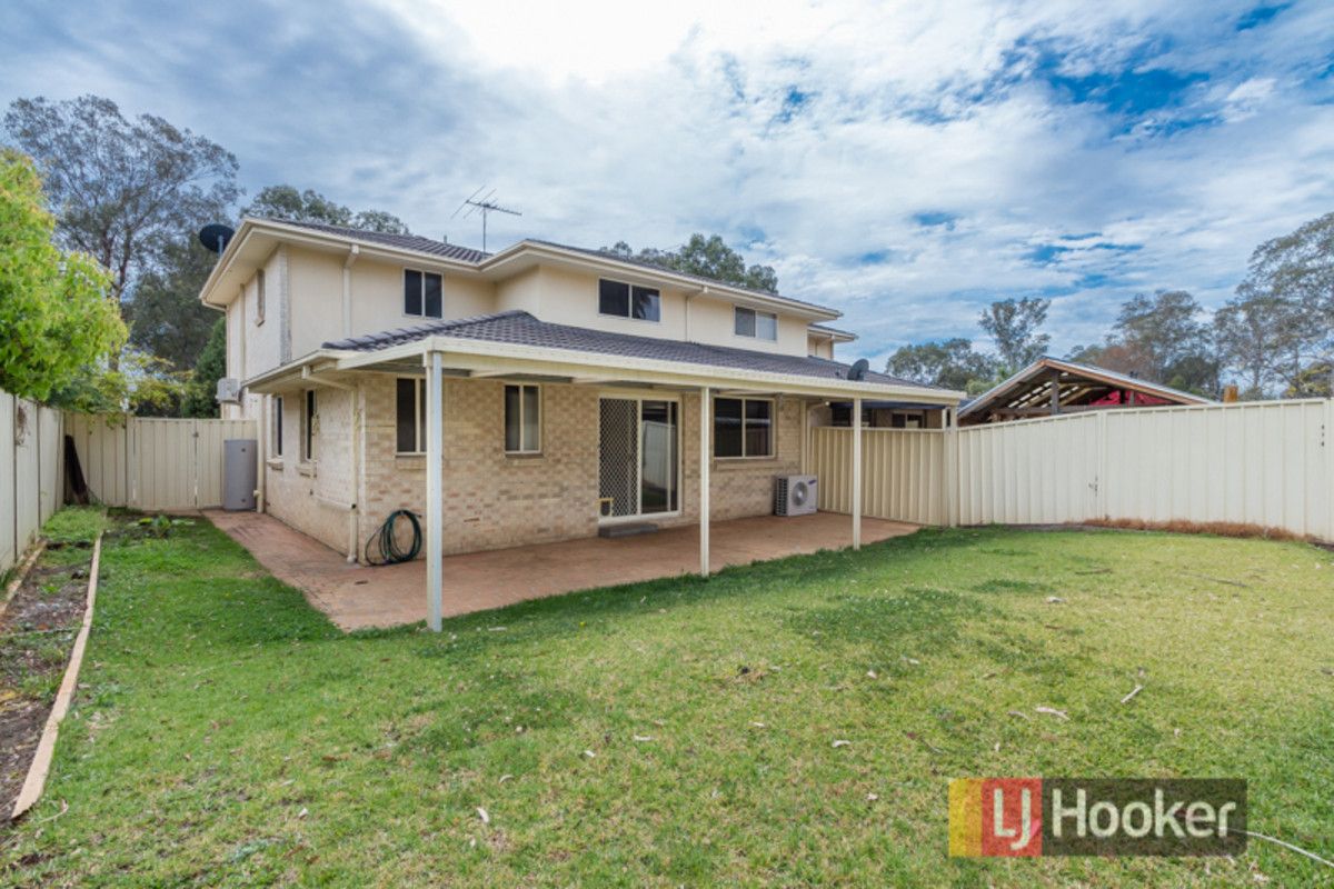 2/63 standish Avenue, Oakhurst NSW 2761, Image 2