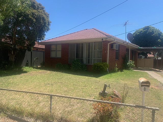 3 bedrooms House in 8 Eades Street LAVERTON VIC, 3028
