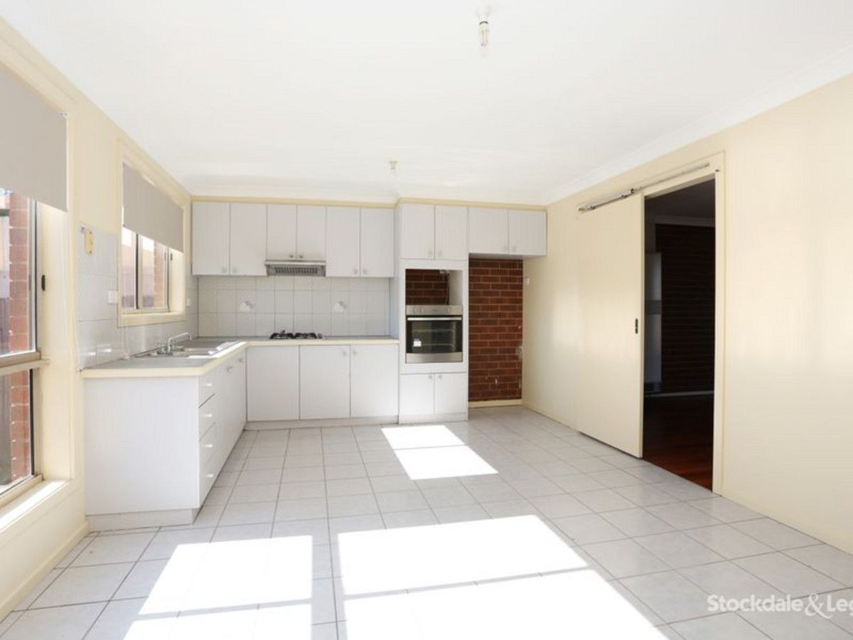 4/15 Baker Court, Meadow Heights VIC 3048, Image 2