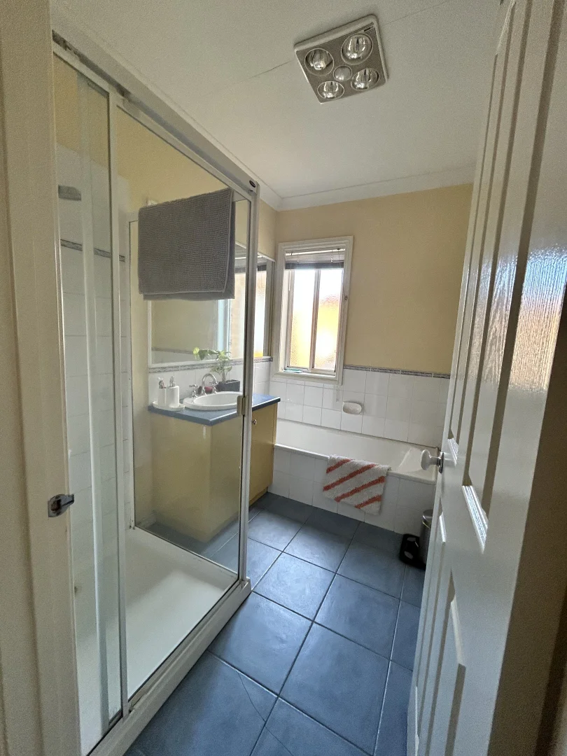 Additional image 6 of 18 Helmer Crescent, Thomson VIC 3219