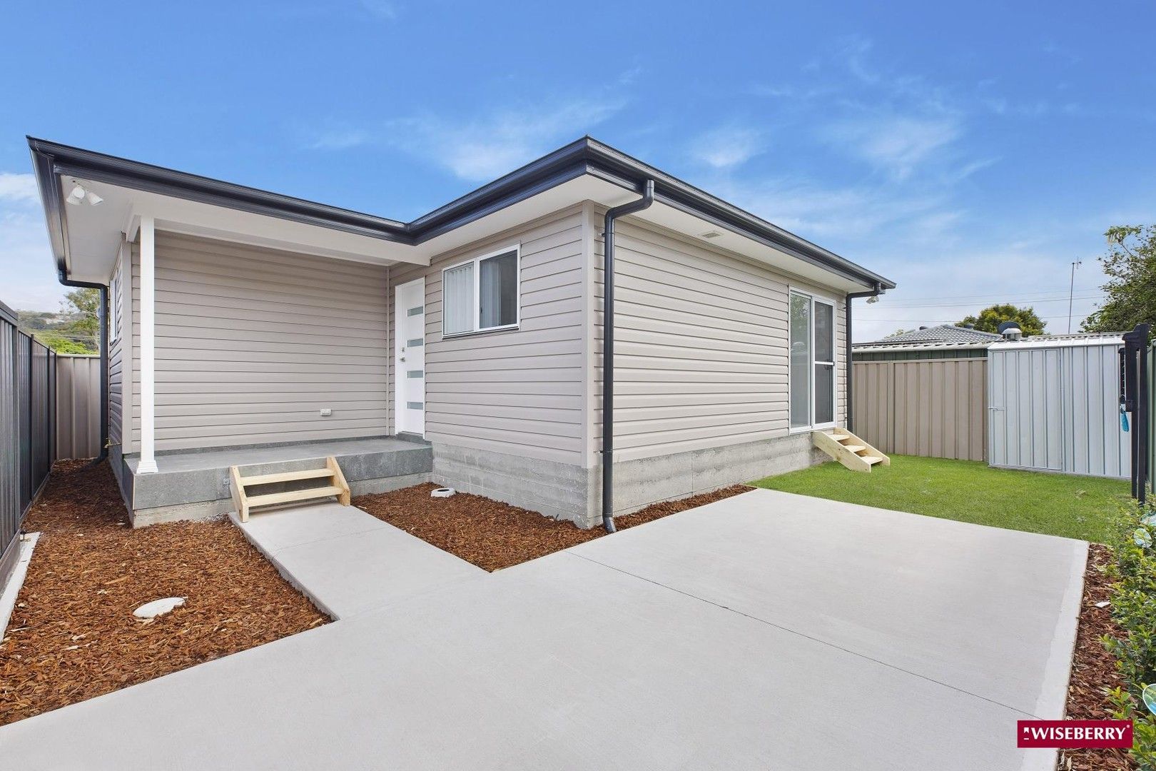 2 bedrooms House in 56a Lone Pine Avenue UMINA BEACH NSW, 2257