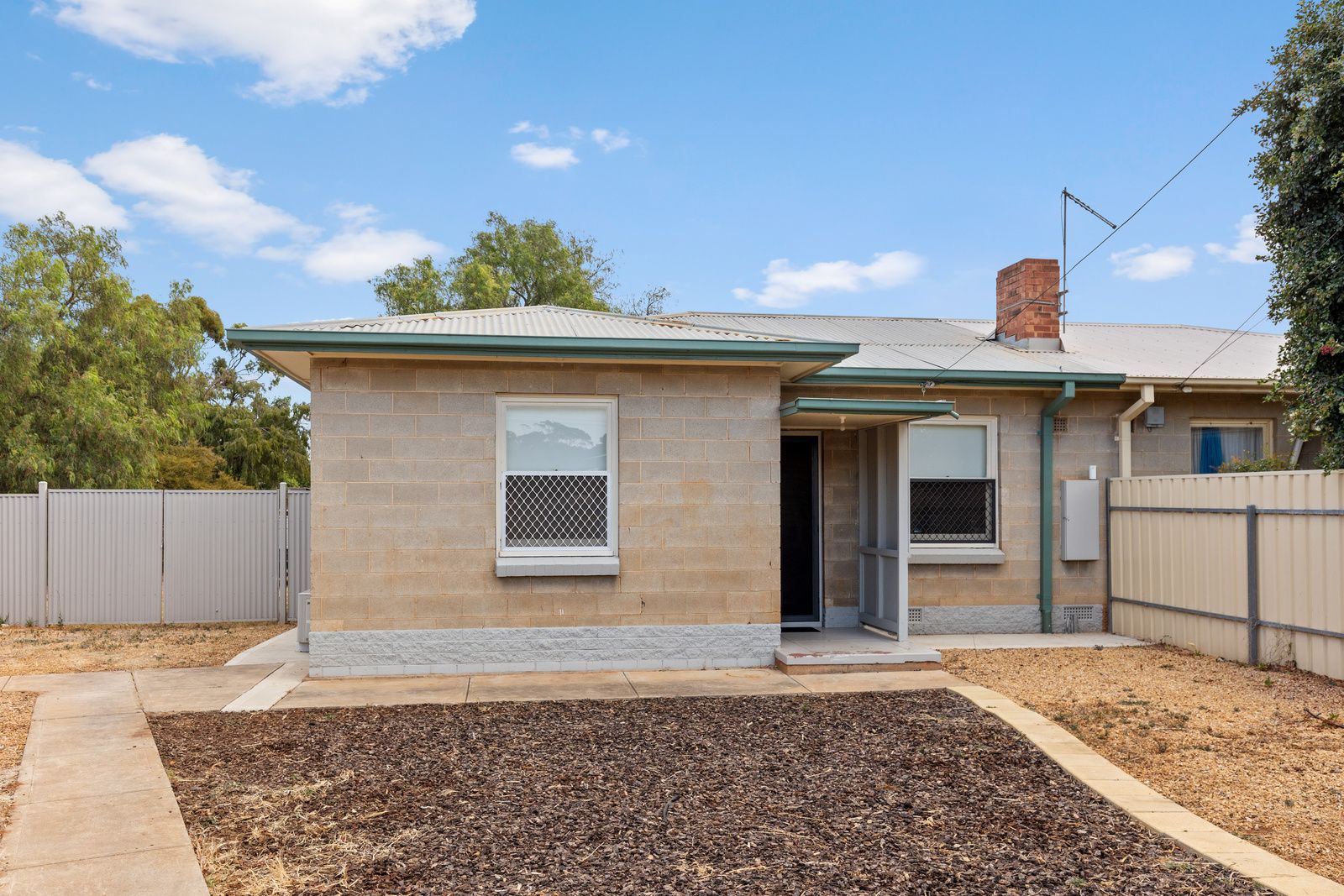 15 Longbridge Rd, Davoren Park SA 5113, Image 0