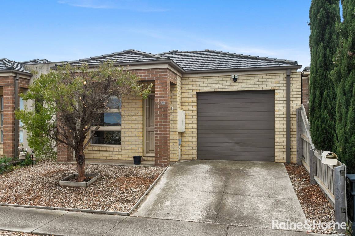 Picture of 1/68 Westmeadows Lane, TRUGANINA VIC 3029