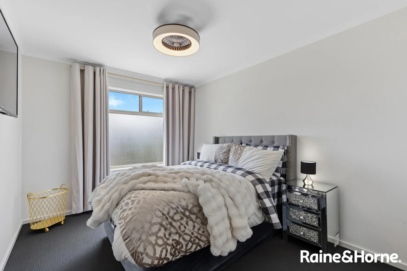 Additional image 17 of 2/1B Larkdale Crescent, O'Halloran Hill SA 5158