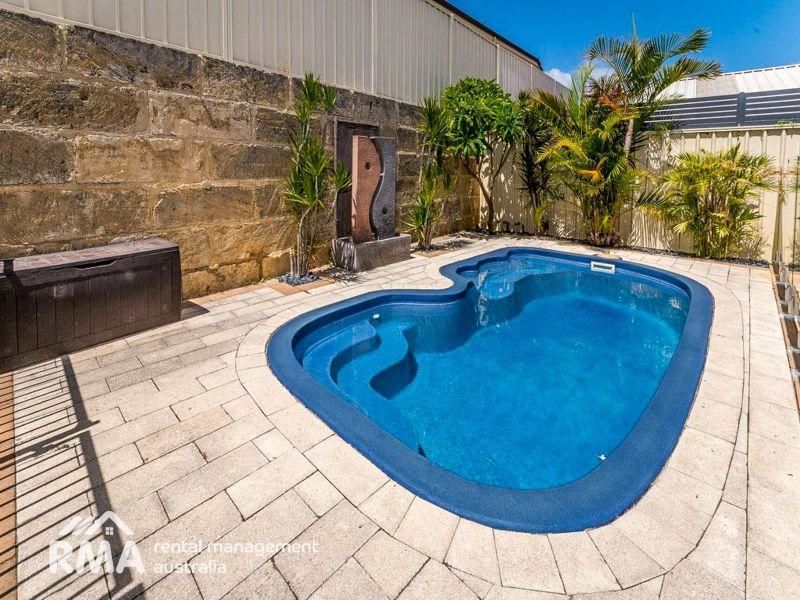 3 bedrooms House in 16 Hoskin Way BALDIVIS WA, 6171