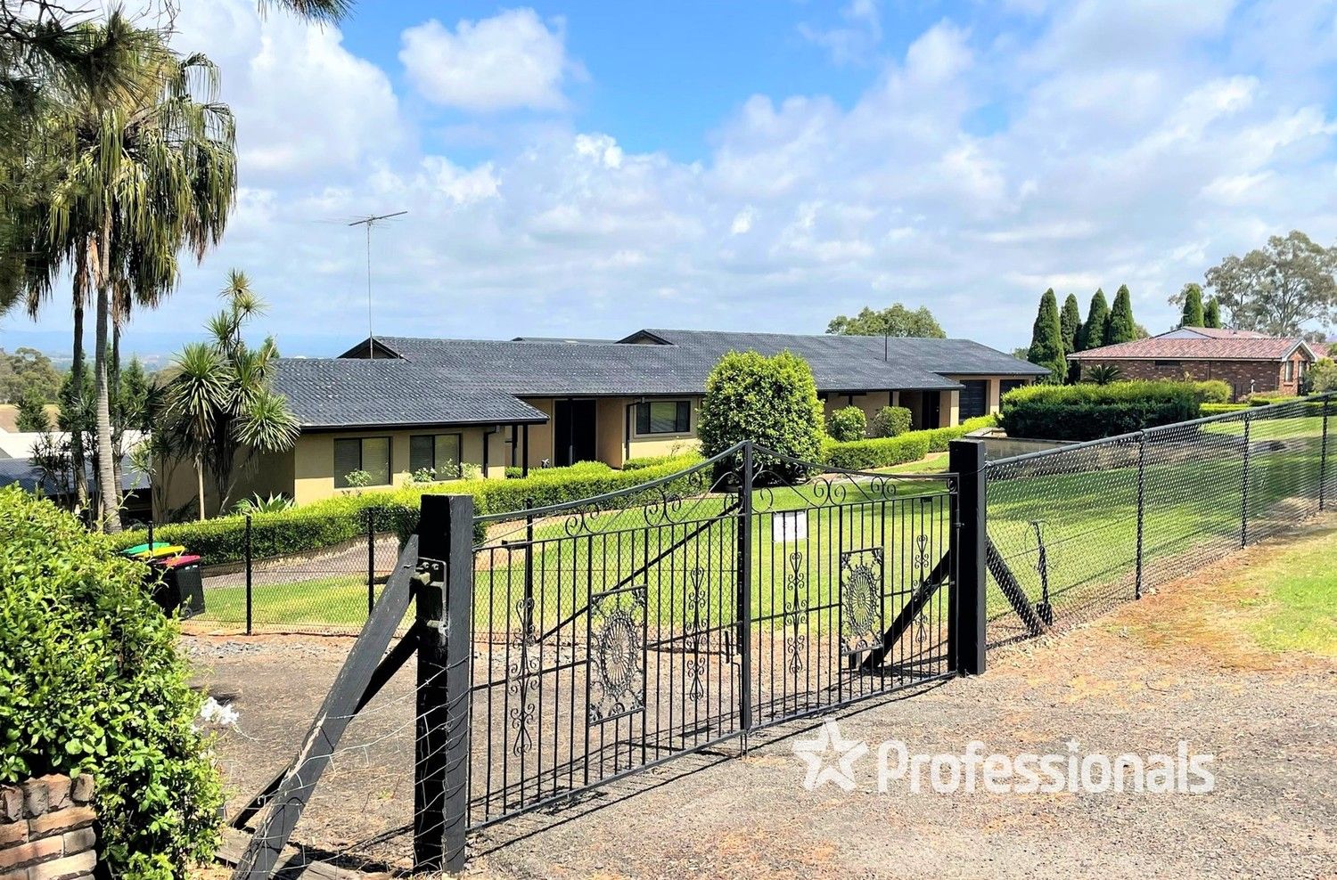 4 bedrooms House in 173 Mount Vernon Road MOUNT VERNON NSW, 2178