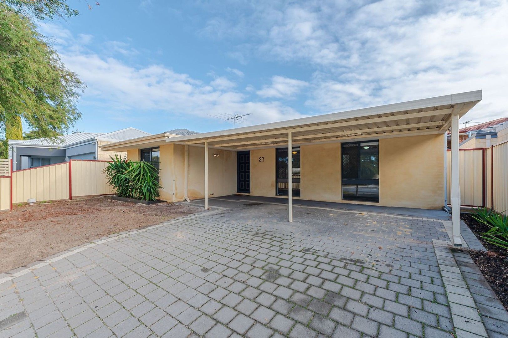 3 bedrooms House in 27 Maguire Avenue BEECHBORO WA, 6063