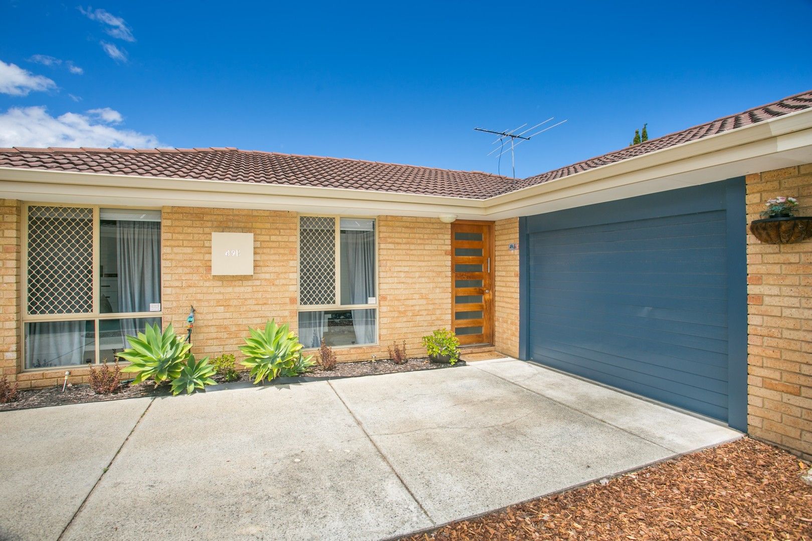 3 bedrooms Villa in 49B Pembroke Street BICTON WA, 6157