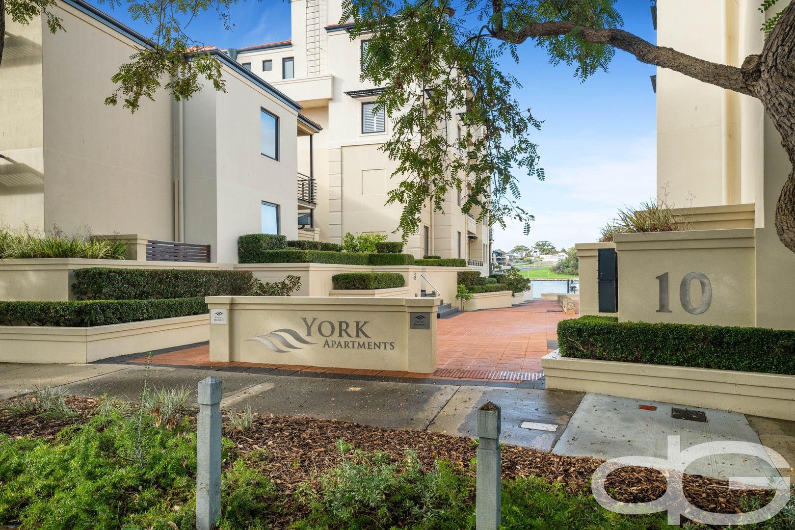 2 bedrooms Apartment / Unit / Flat in 4/10 Doepel Street NORTH FREMANTLE WA, 6159