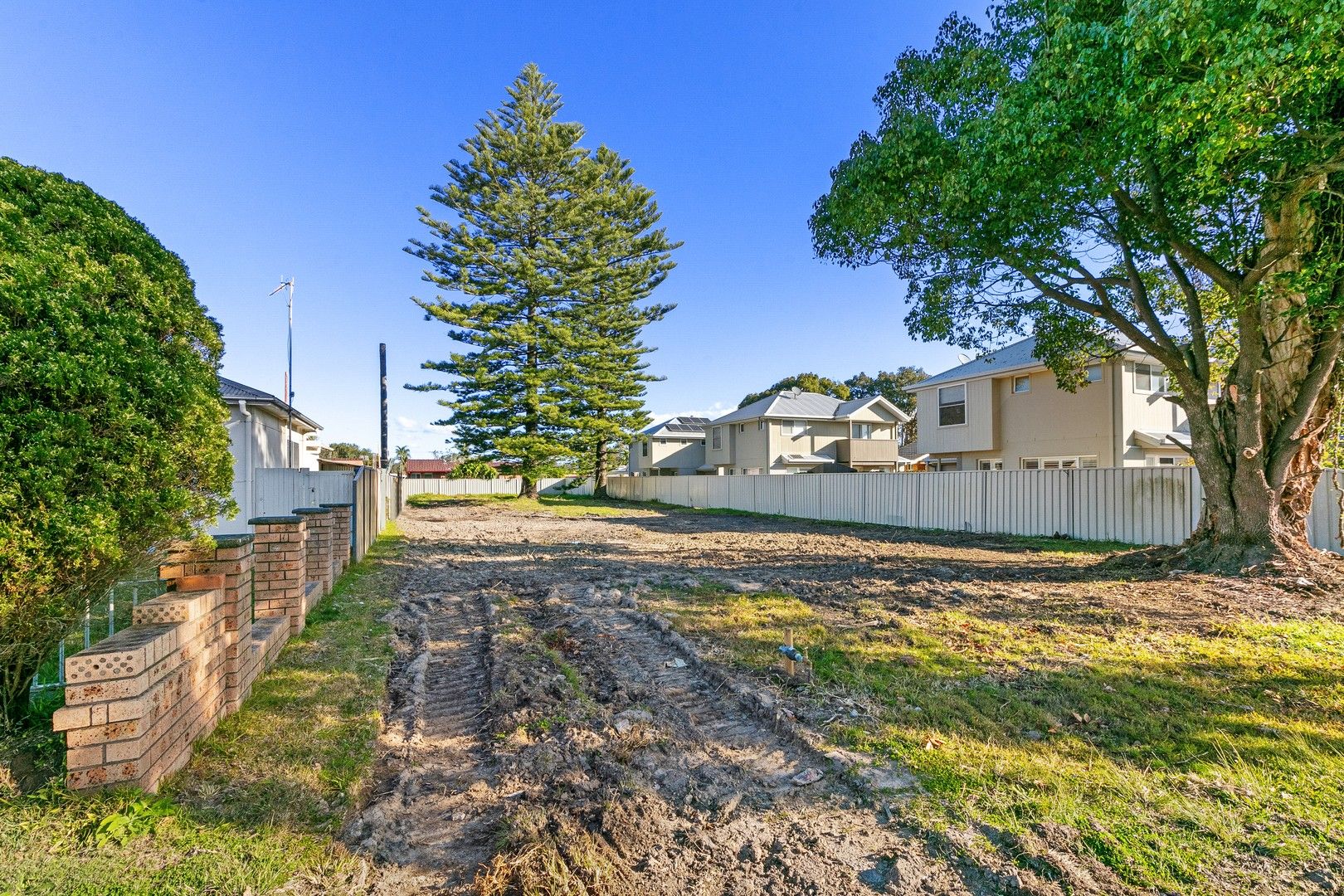 17 Oaks Avenue, Long Jetty NSW 2261 Domain