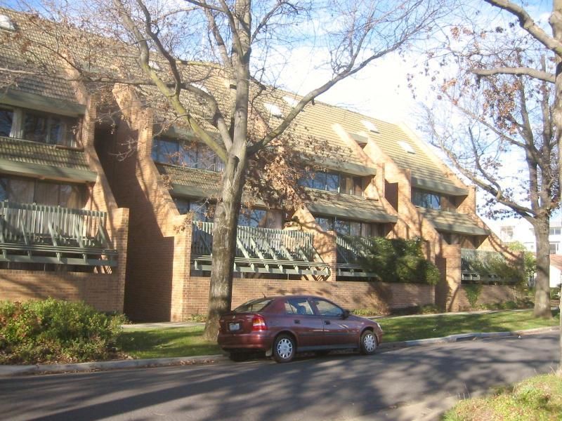 2 bedrooms Apartment / Unit / Flat in 39/19 Howitt Street KINGSTON ACT, 2604