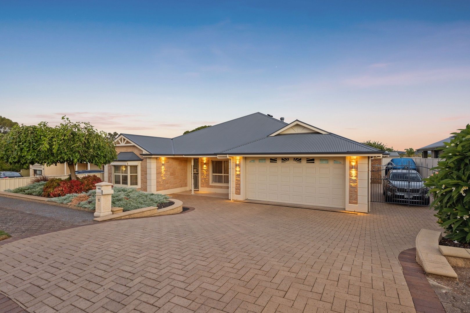 12 Eyre Crescent, Valley View SA 5093, Image 0
