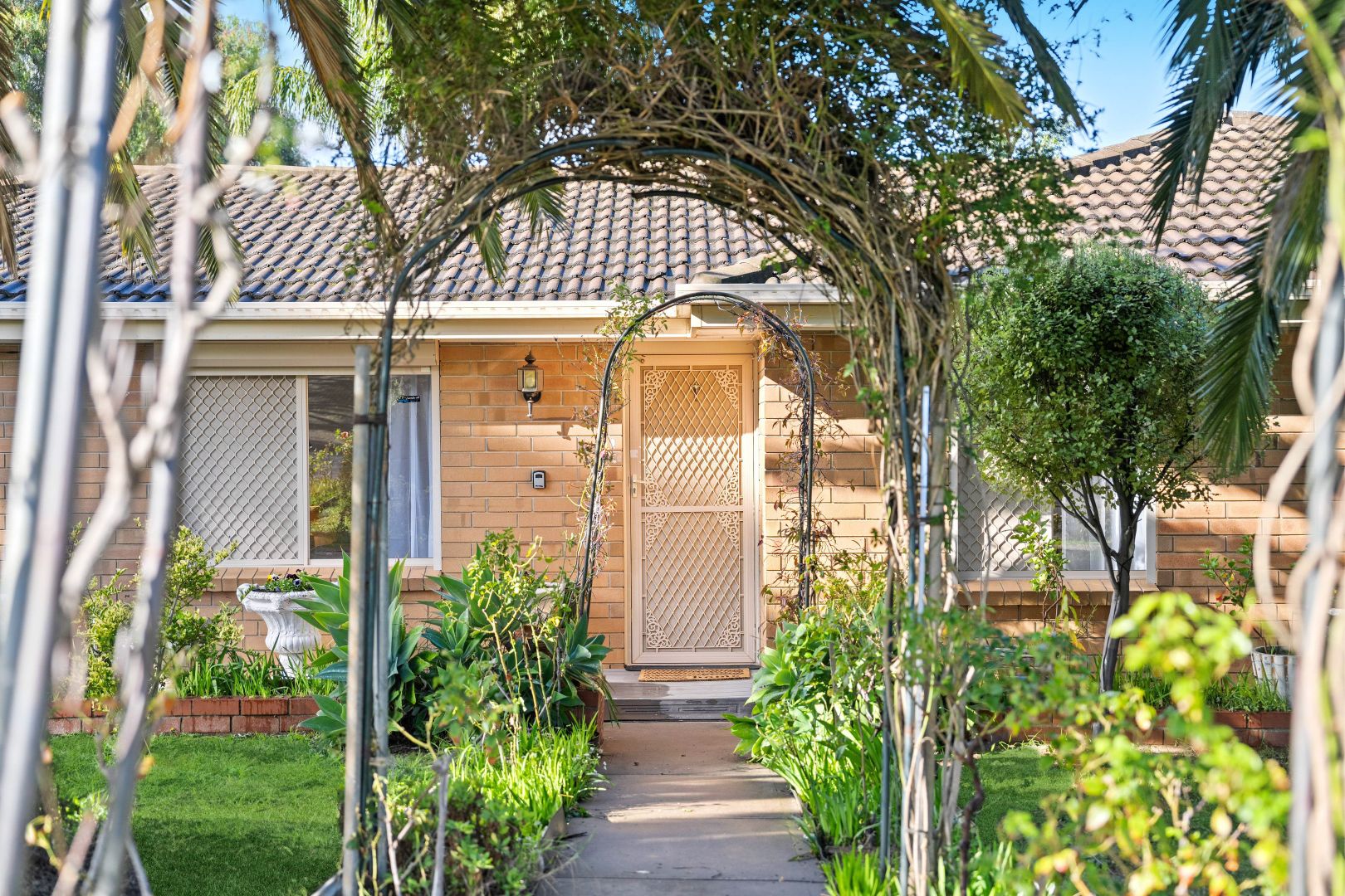 15 Ballina Court, Huntfield Heights SA 5163, Image 1