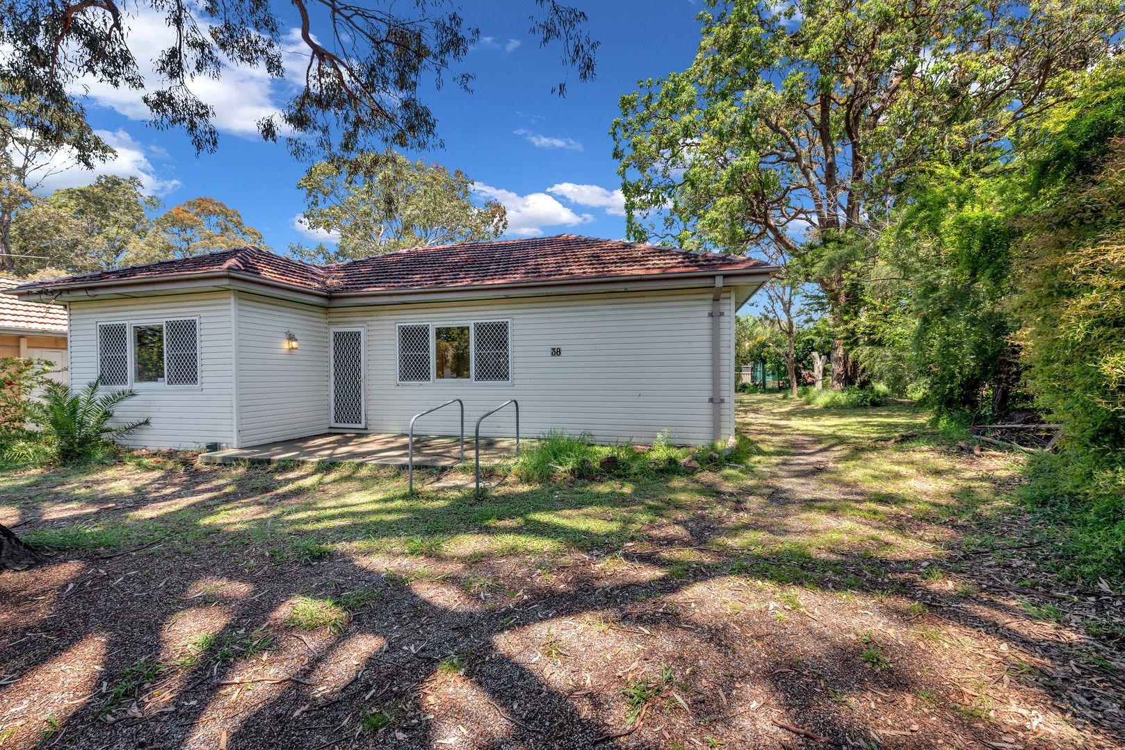 4 bedrooms House in 38 Valeria Street TOONGABBIE NSW, 2146