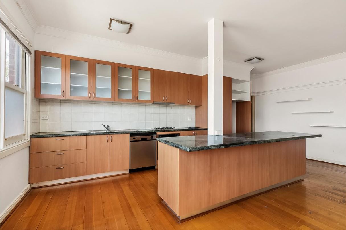 2 bedrooms Apartment / Unit / Flat in 3/271 Balaclava Road CAULFIELD NORTH VIC, 3161