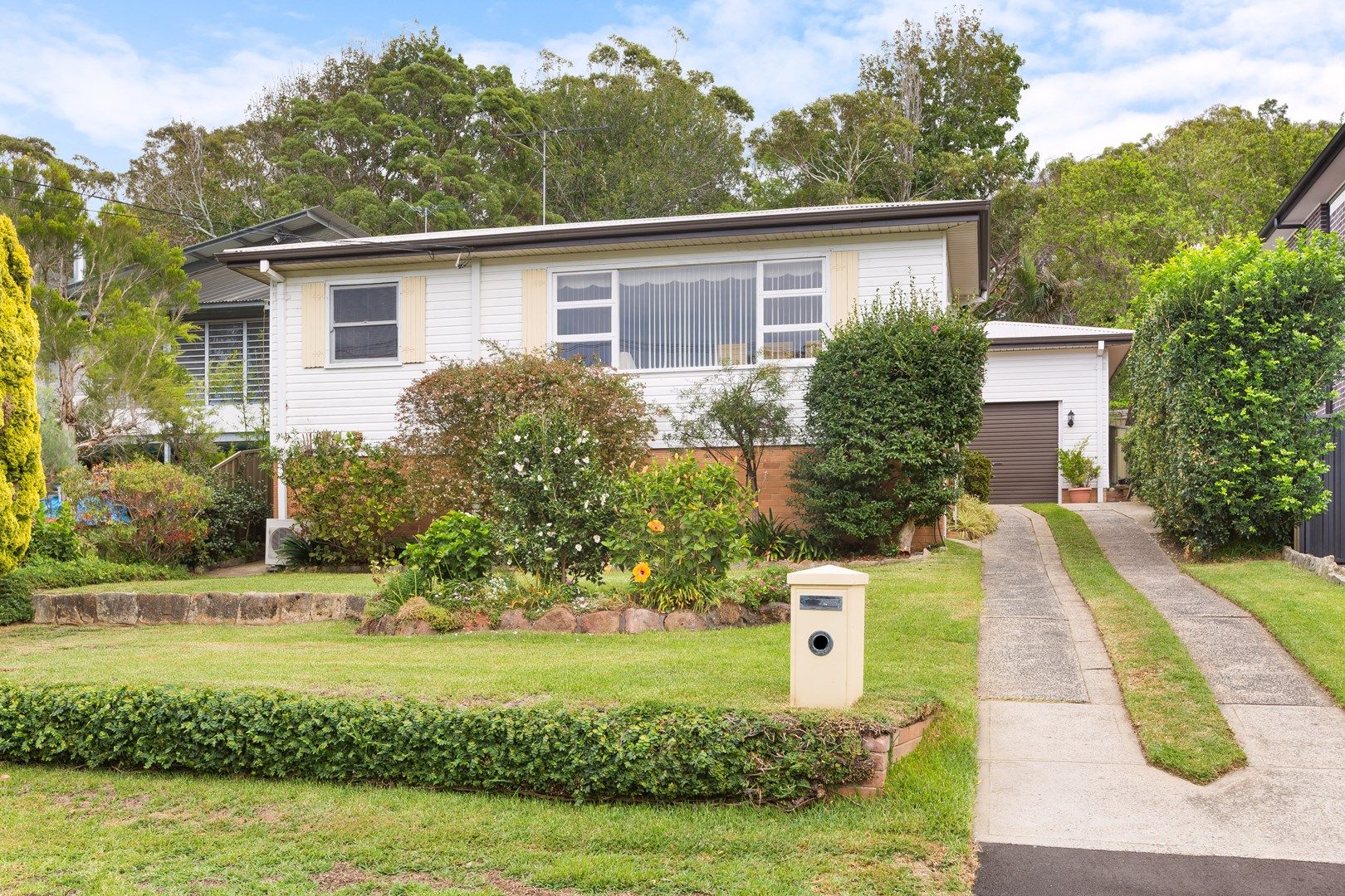 11 Bruce Avenue, Caringbah South NSW 2229, Image 0