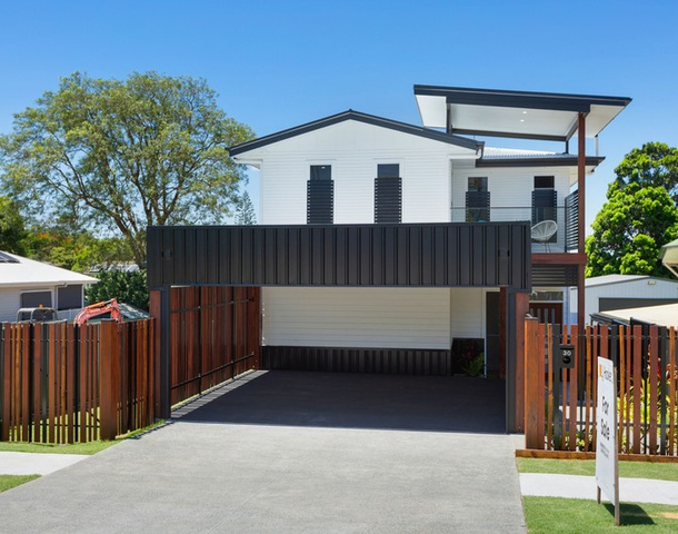 32 Montrose Parade, Wynnum West QLD 4178