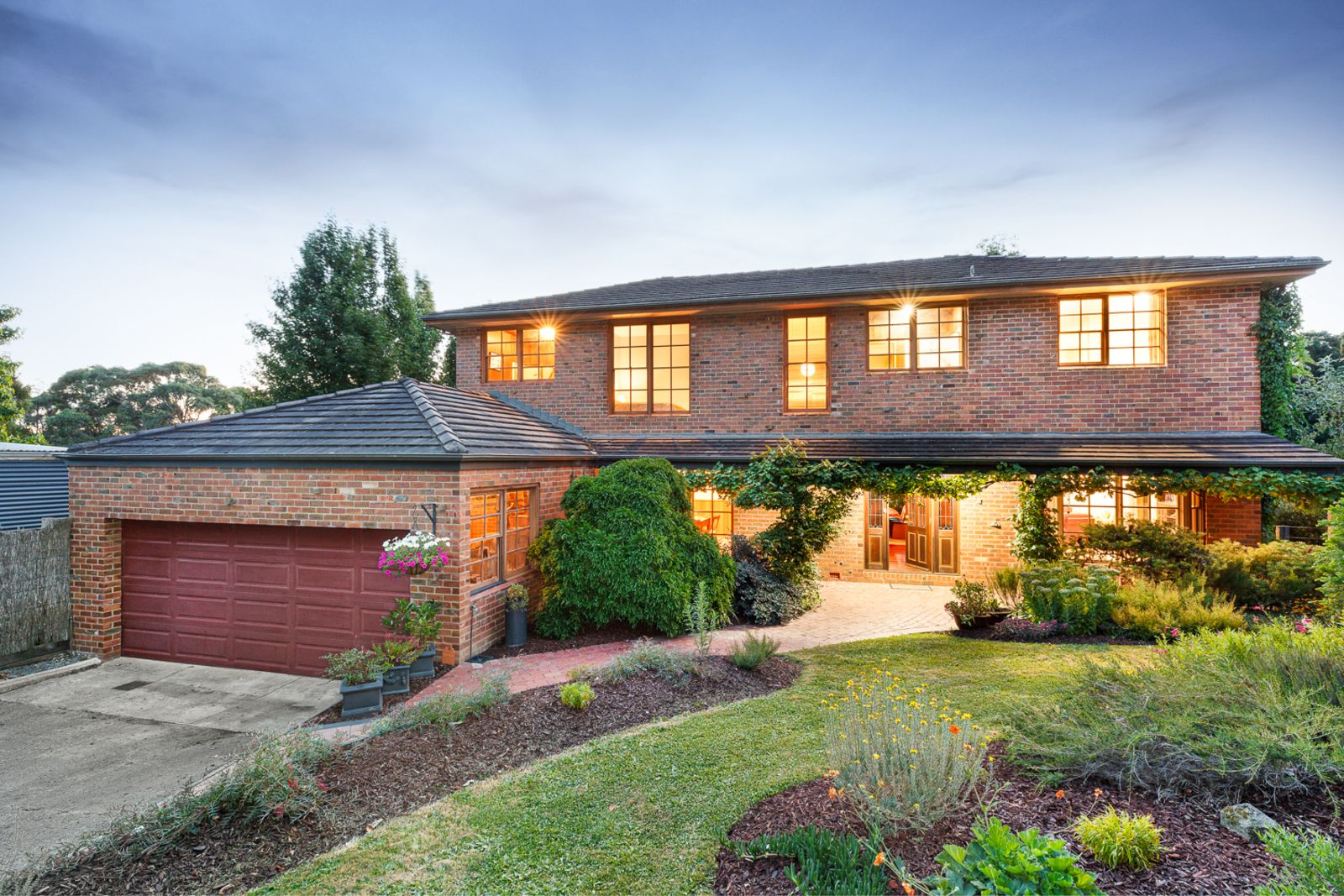 2112 Geelong Road, Mount Helen VIC 3350 Domain