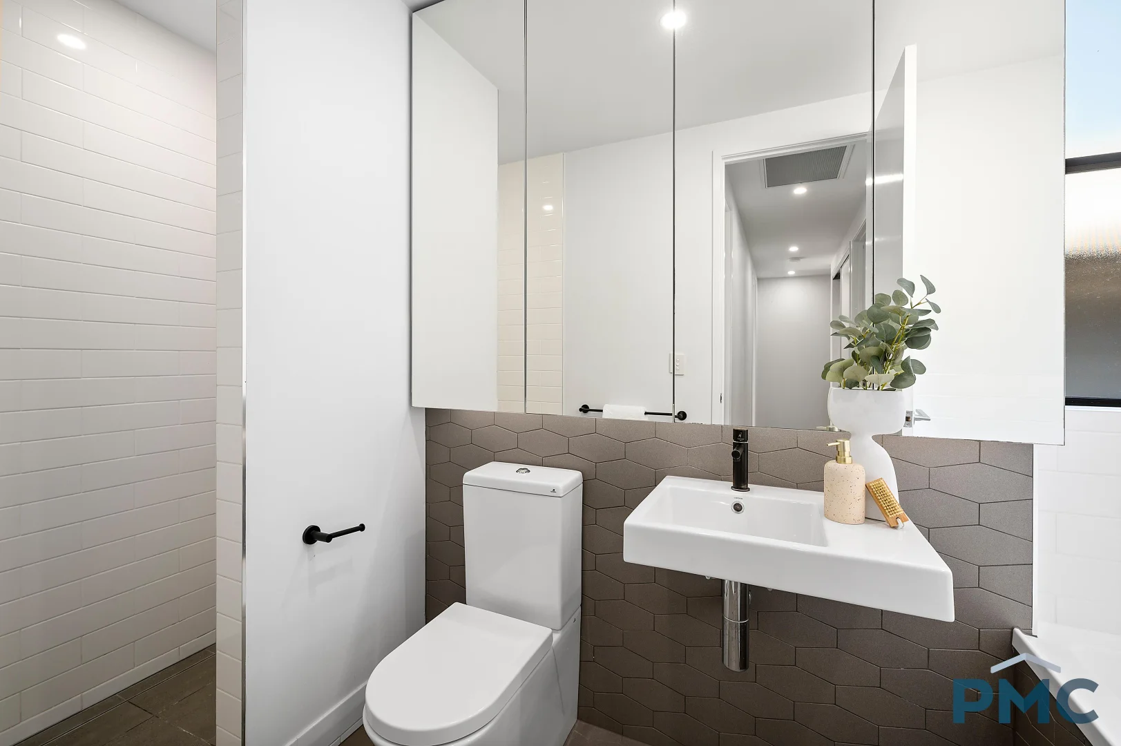 Additional image 11 of 82A Rialto Street, Greenslopes QLD 4120