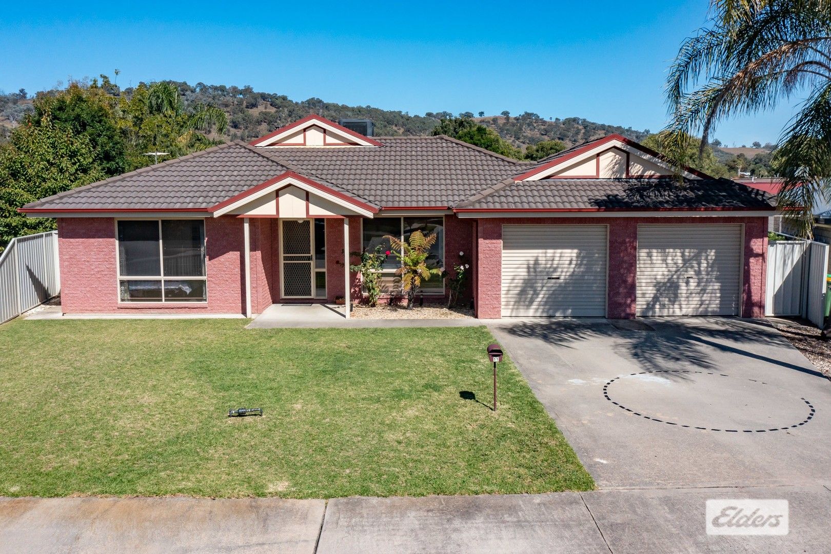 11 Wren Court, Wodonga VIC 3690, Image 0