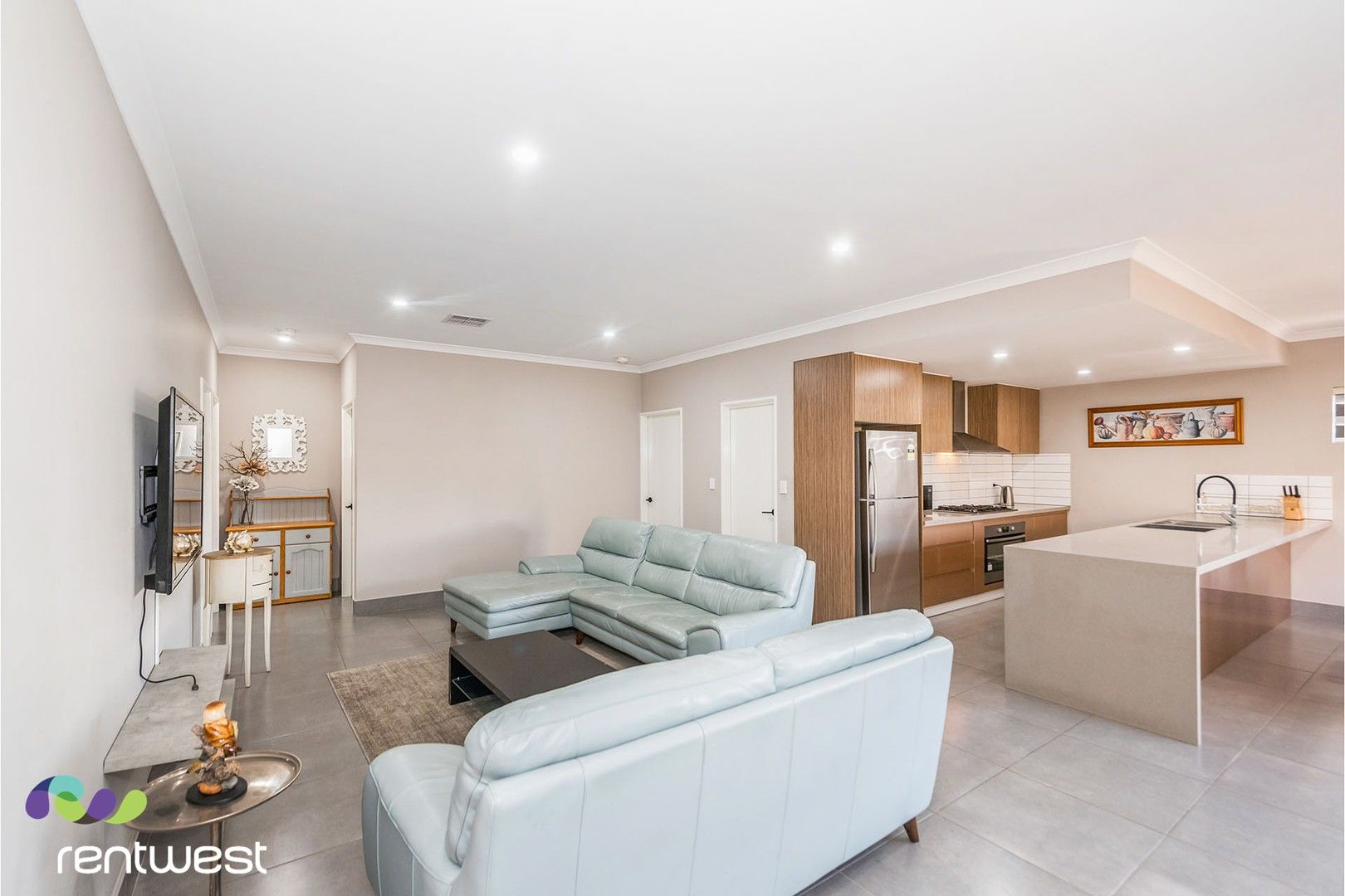 4 bedrooms House in 113C Barbican Street RIVERTON WA, 6148
