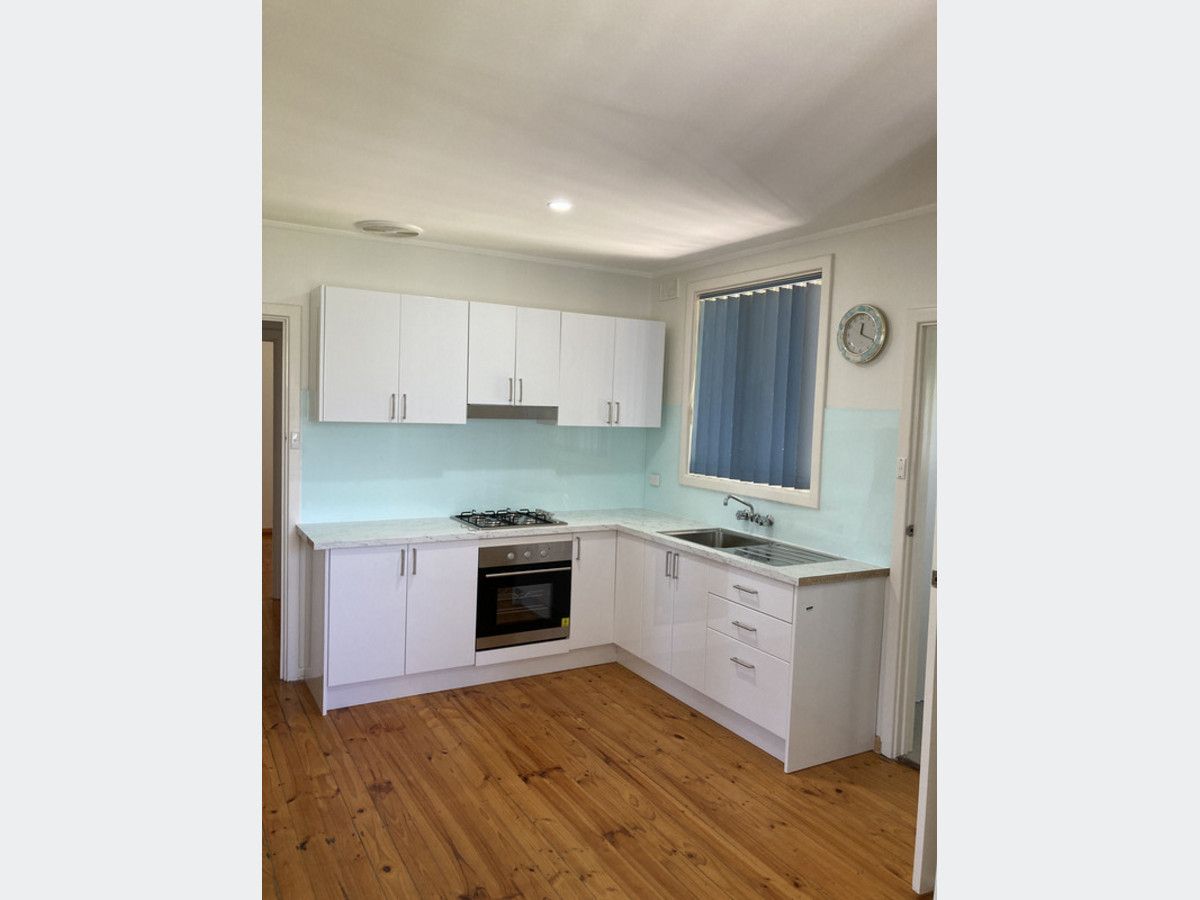 3 bedrooms House in 21 MacKay Crecent PARAFIELD GARDENS SA, 5107