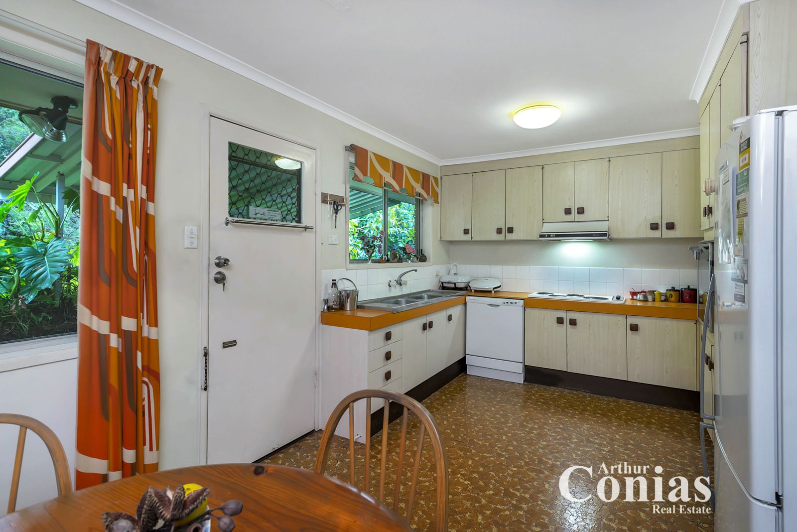 17 Nambruk St, The Gap QLD 4061, Image 2