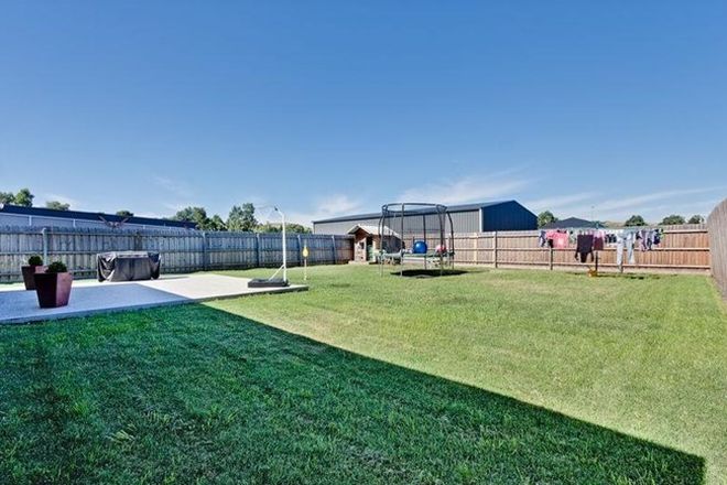 Picture of 9 Campaspe Drive, WHITTLESEA VIC 3757