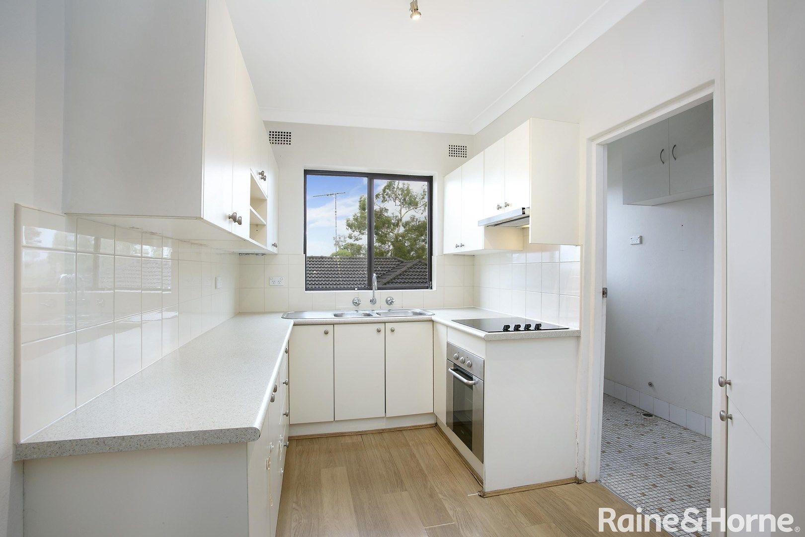 2 bedrooms Apartment / Unit / Flat in 6/27-29 William Street HORNSBY NSW, 2077