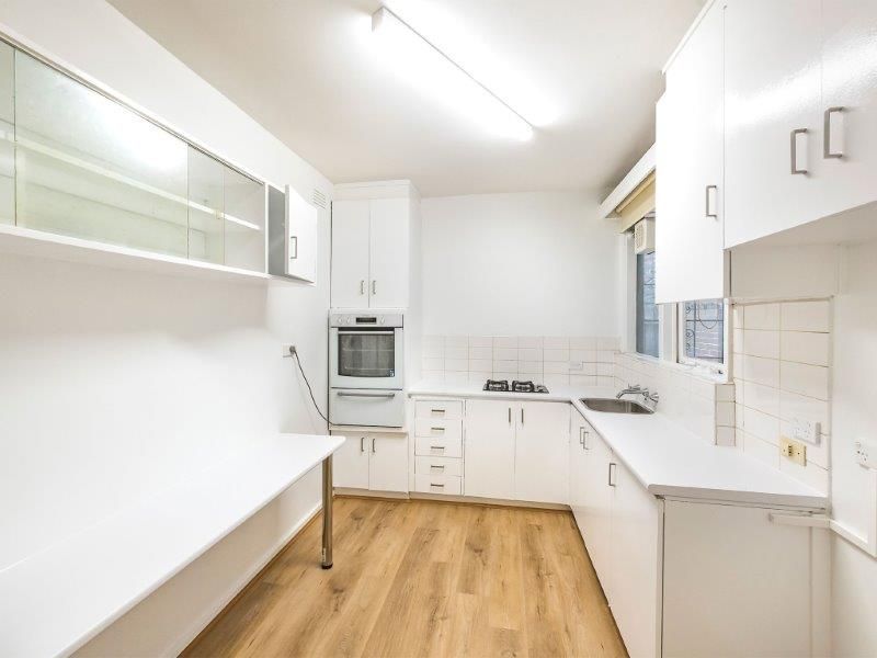 2 bedrooms Apartment / Unit / Flat in 1/25 York Street ST KILDA WEST VIC, 3182
