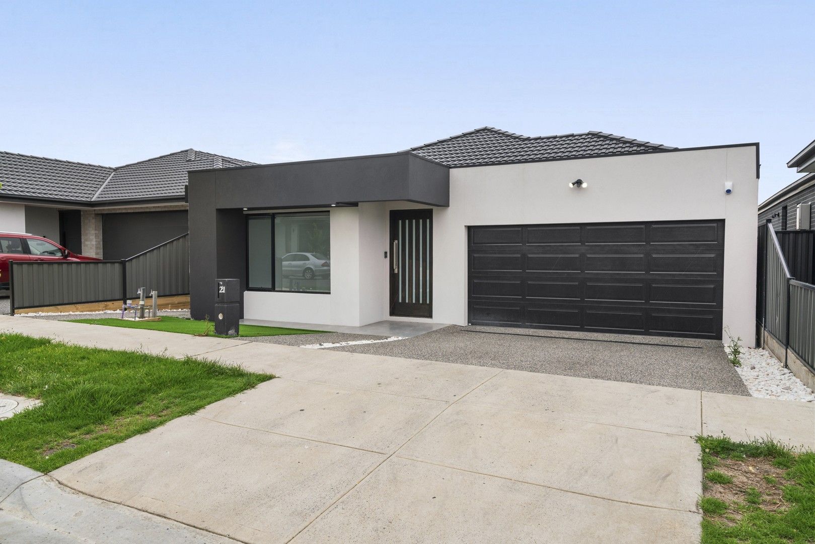 4 bedrooms House in 21 Xenolith Drive CRAIGIEBURN VIC, 3064