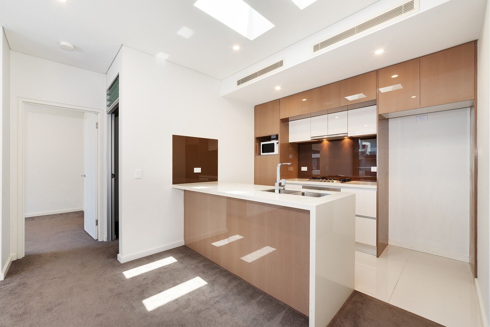 2 bedrooms Apartment / Unit / Flat in Level 8, A810/7-13 Centennial Avenue LANE COVE NSW, 2066