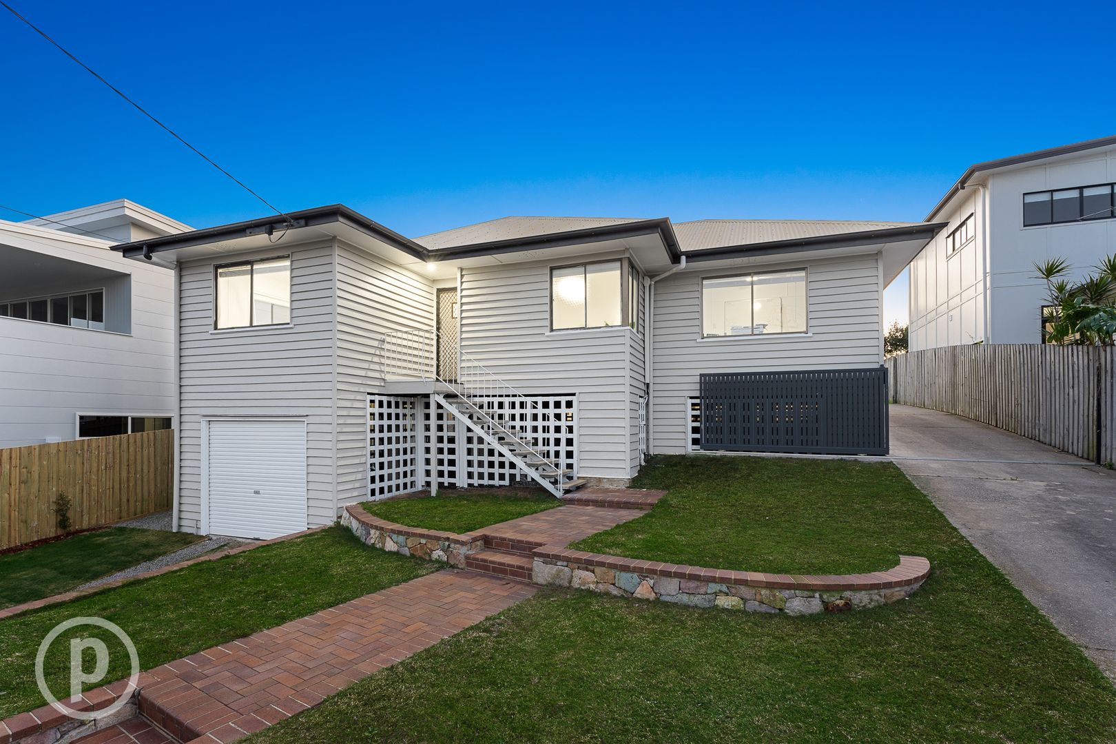 10 Bayview Street, Stafford Heights Property History & Address