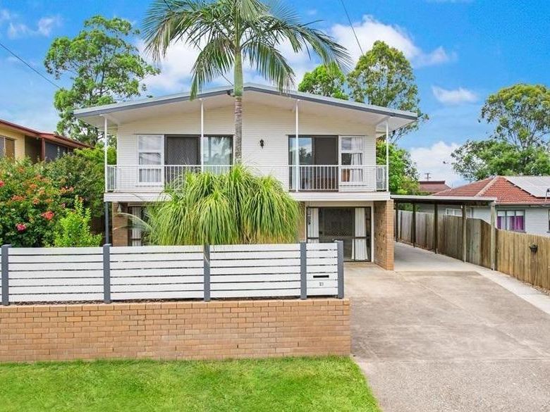 4 bedrooms House in 21 Allara Cres FERNY HILLS QLD, 4055