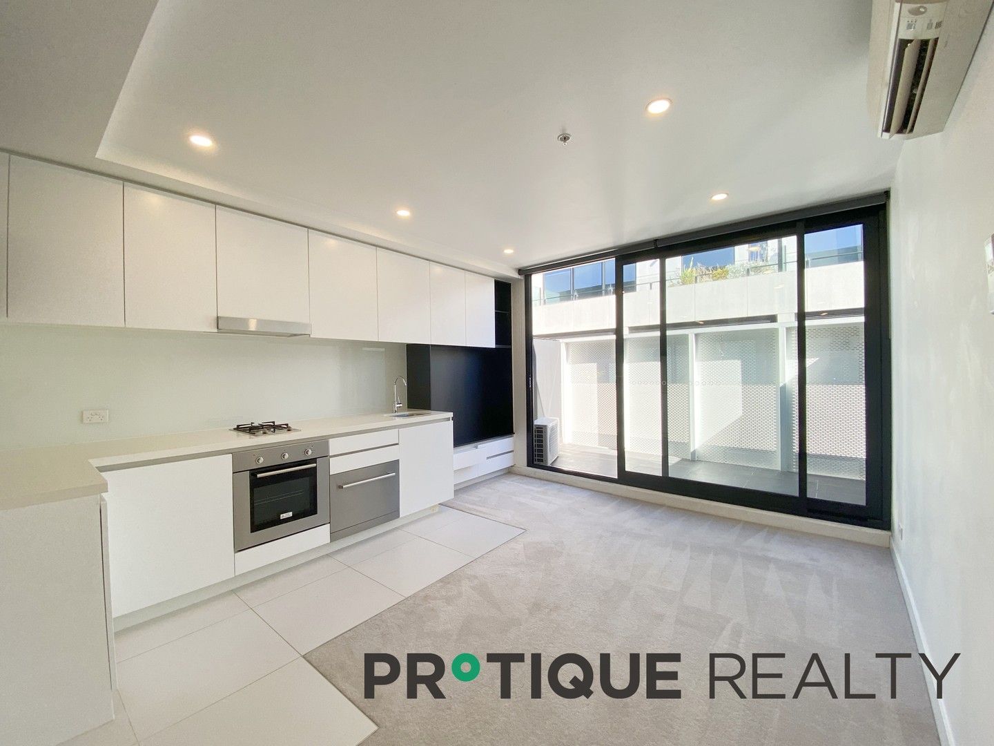 1 bedrooms Apartment / Unit / Flat in 305/135 Roden Street WEST MELBOURNE VIC, 3003