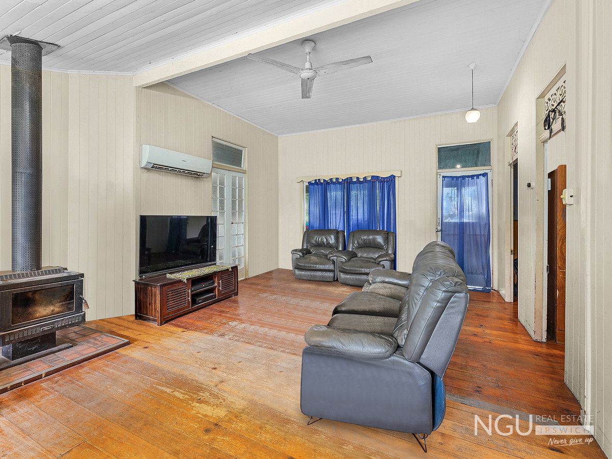 31 McGill Street, Basin Pocket QLD 4305, Image 2