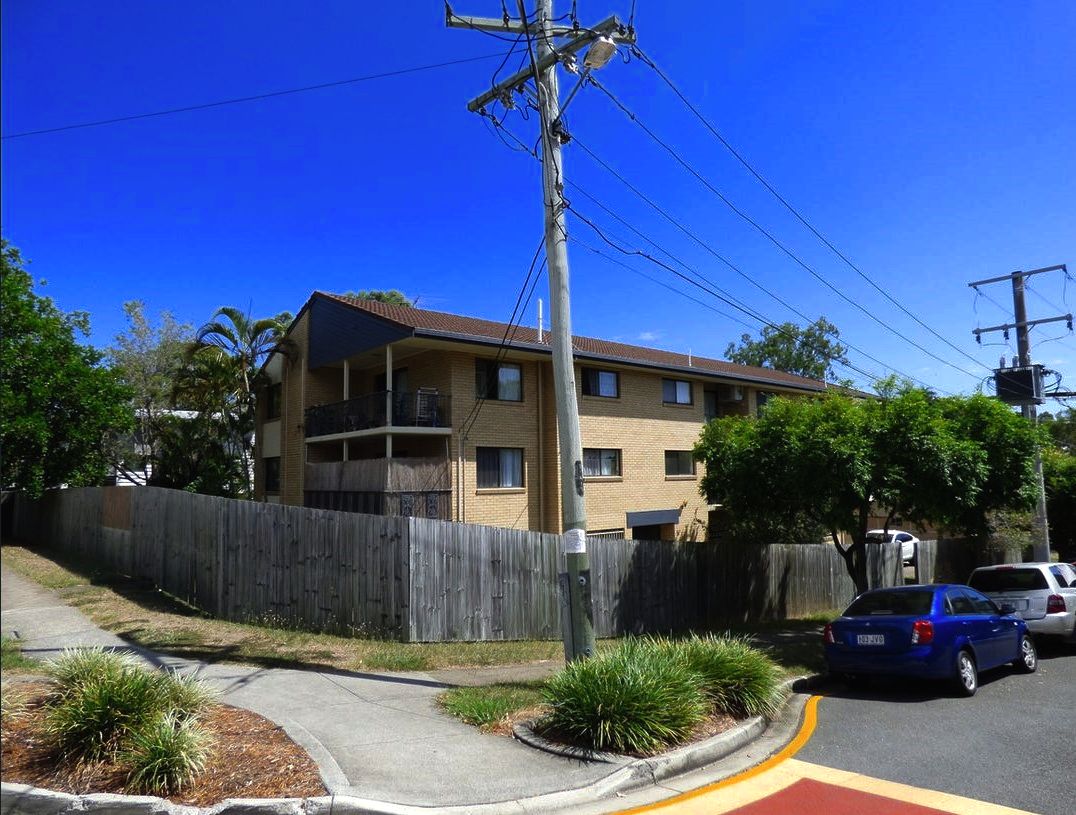2 bedrooms House in 6/17 St Osyth Street TOOWONG QLD, 4066