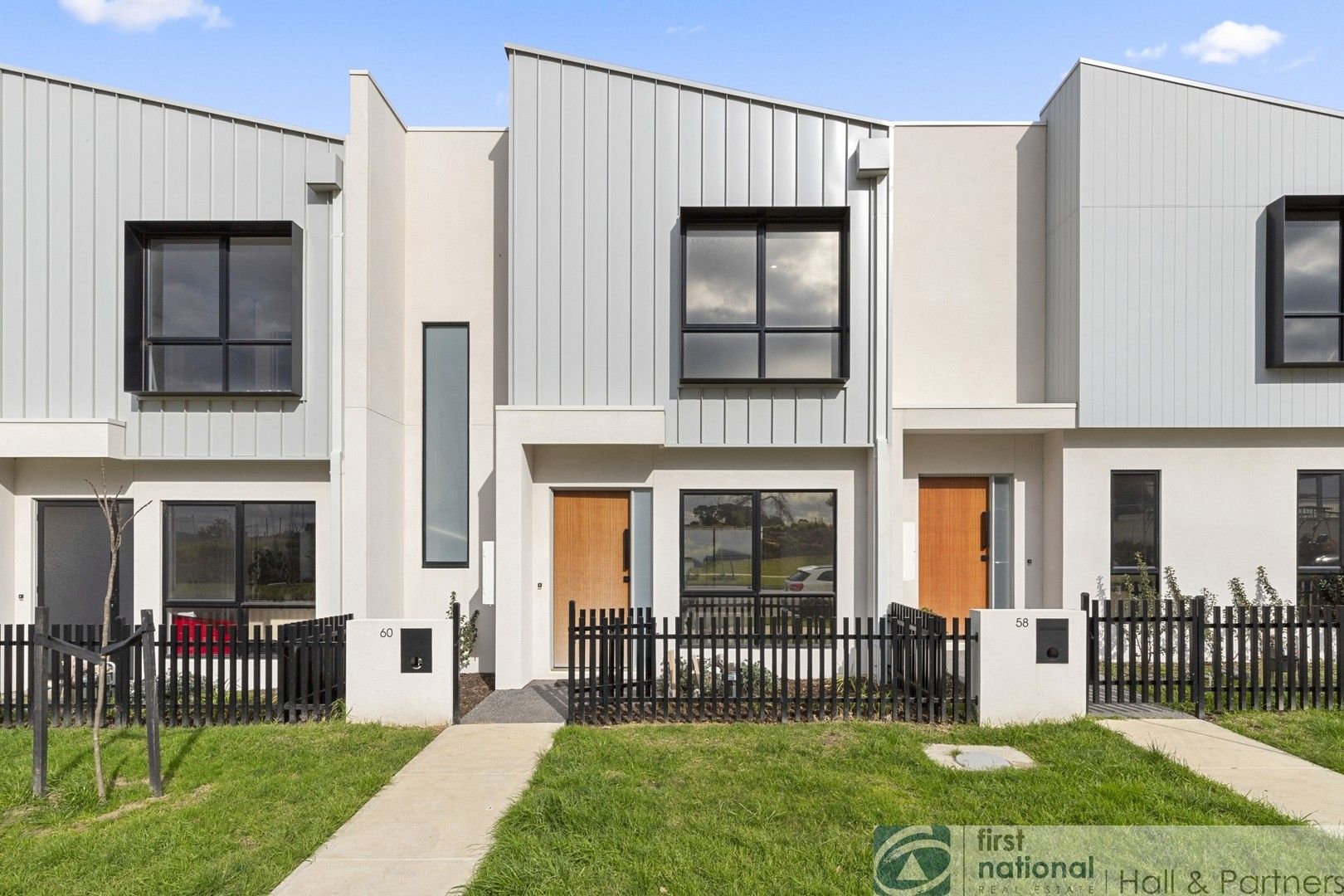 3 bedrooms Townhouse in 60 Carnival Boulevard BERWICK VIC, 3806