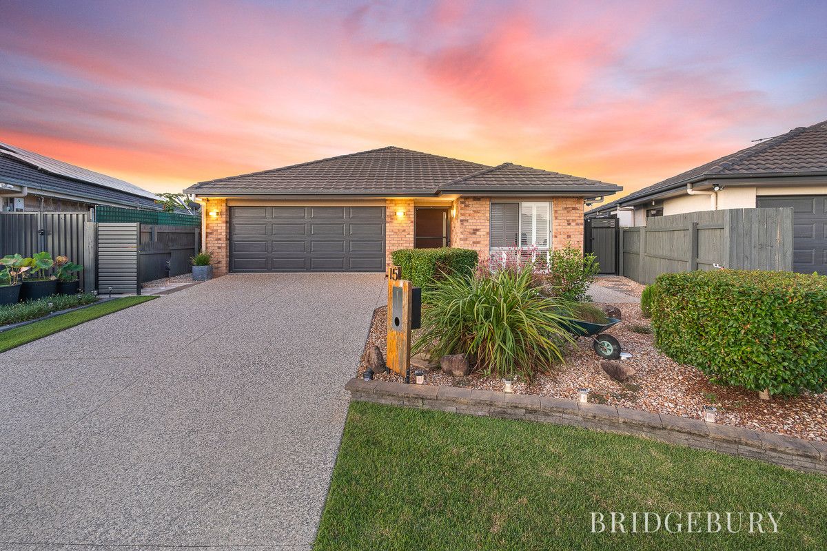 4 bedrooms House in 15 Mannikin Street GRIFFIN QLD, 4503