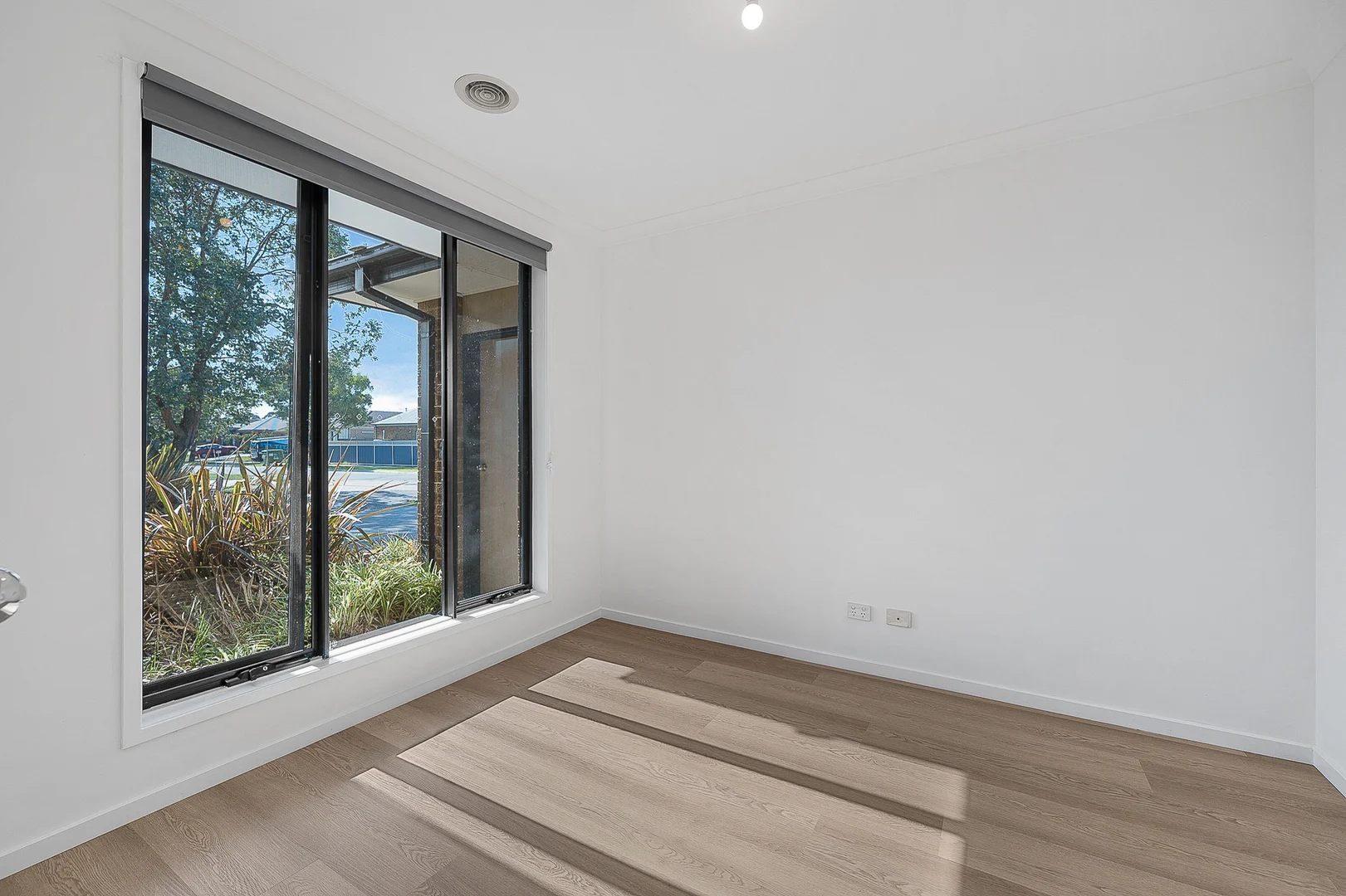 Additional image 10 of 12 Kingsdale Crescent, Pakenham VIC 3810