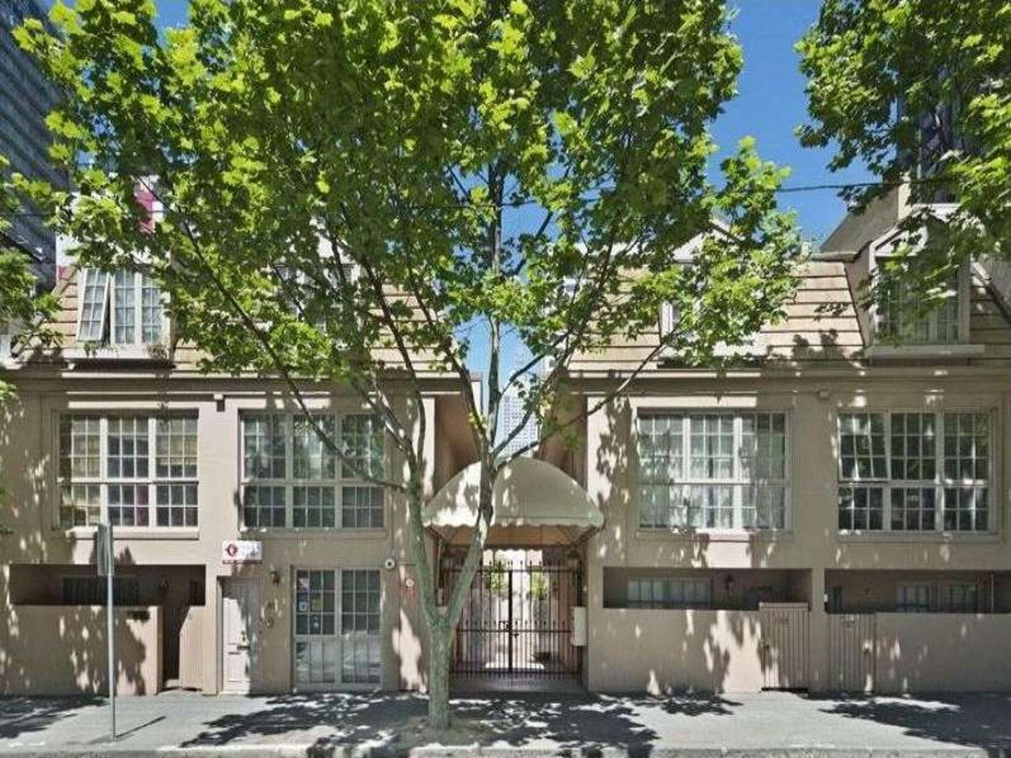 2 bedrooms Apartment / Unit / Flat in 9/153 La Trobe Street MELBOURNE VIC, 3000
